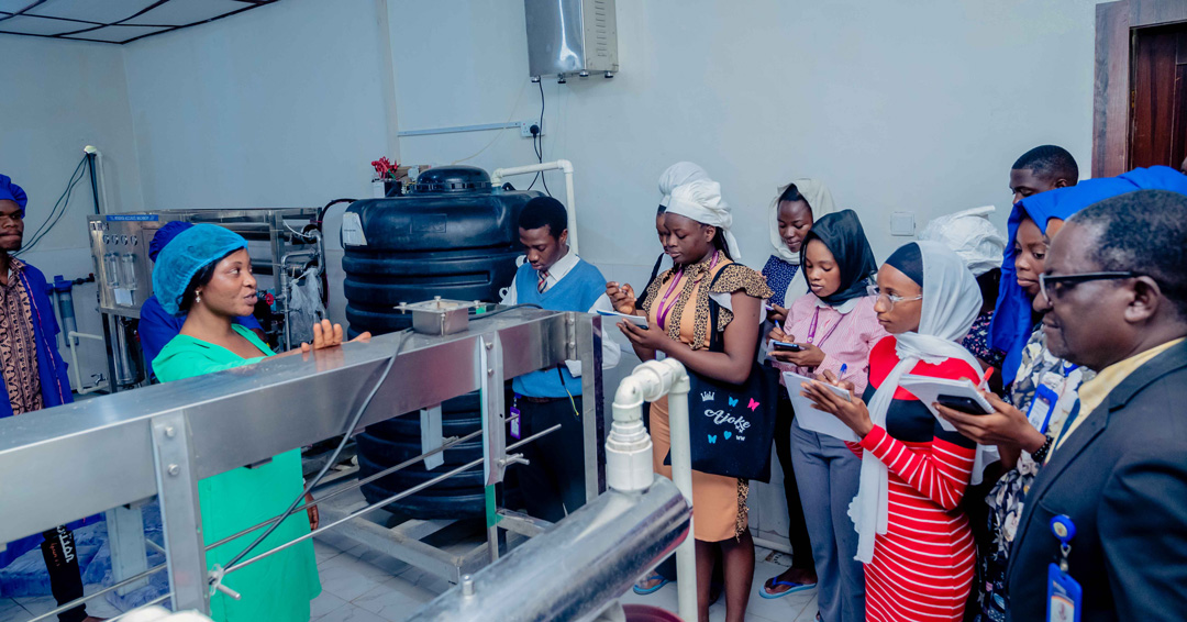 faculty-of-management-and-social-sciences-students-learn-production-and-operation-management-at-a-visit-to-tau-water factory